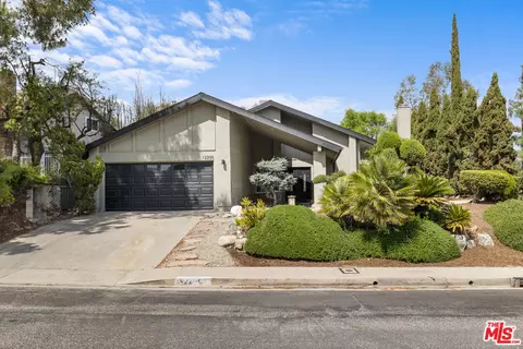 12200 Louise Ave, Granada Hills, CA 91344