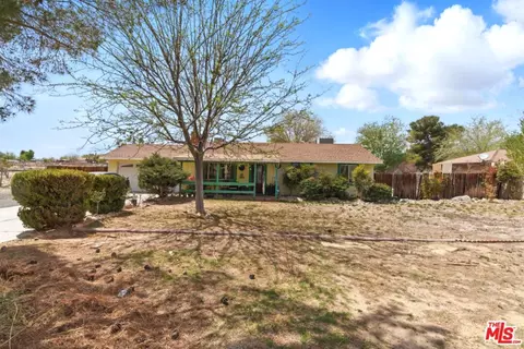 39165 166th St, Palmdale, CA 93591 photo 4