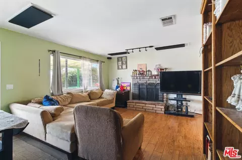 39165 166th St, Palmdale, CA 93591 photo 8