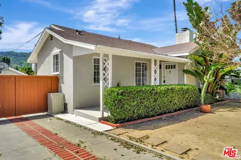10748 Aqua Vista St, Studio City, CA 91602 photo 44