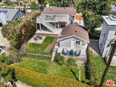 10748 Aqua Vista St, Studio City, CA 91602