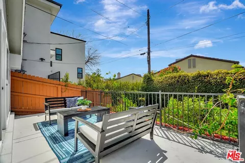 10748 Aqua Vista St, Studio City, CA 91602 photo 36