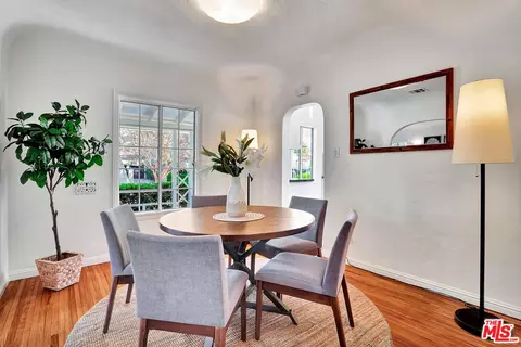 10748 Aqua Vista St, Studio City, CA 91602 photo 7
