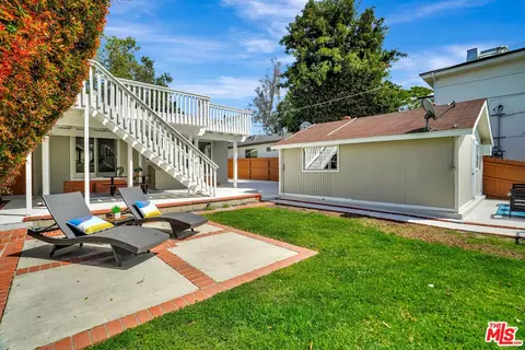 10748 Aqua Vista St, Studio City, CA 91602 photo 25