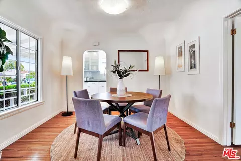 10748 Aqua Vista St, Studio City, CA 91602 photo 6