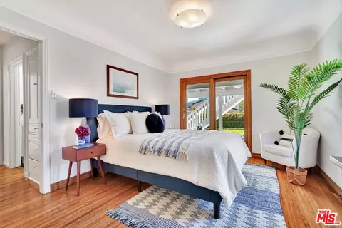 10748 Aqua Vista St, Studio City, CA 91602 photo 14