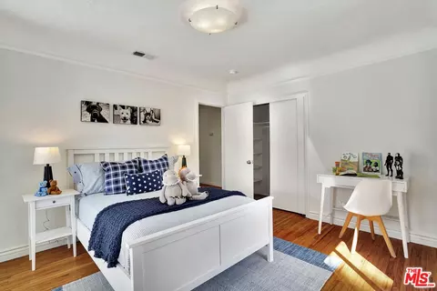 10748 Aqua Vista St, Studio City, CA 91602 photo 19