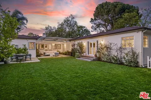 12246 Otsego St, Valley Village, CA 91607