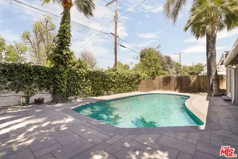 6841 Mammoth Ave, Van Nuys, CA 91405 photo 24