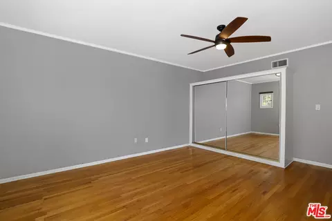 6841 Mammoth Ave, Van Nuys, CA 91405 photo 16