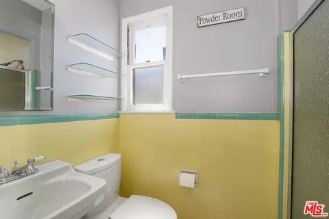 6841 Mammoth Ave, Van Nuys, CA 91405 photo 20
