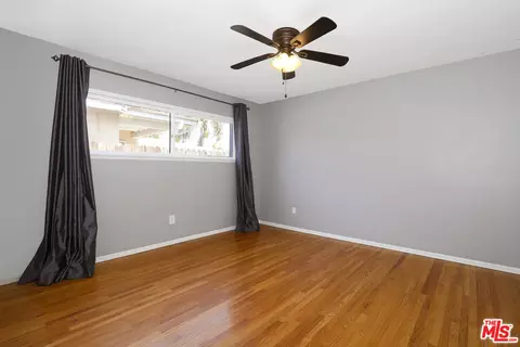 6841 Mammoth Ave, Van Nuys, CA 91405 photo 18