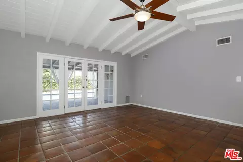 6841 Mammoth Ave, Van Nuys, CA 91405 photo 14