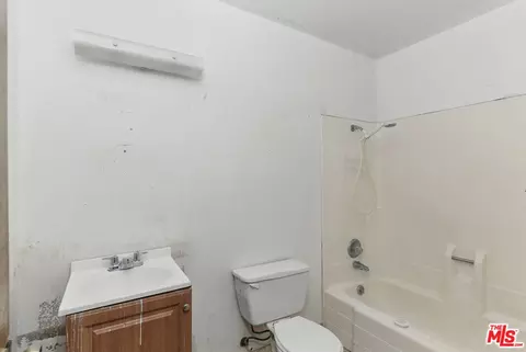 13600 Elm St, Trona, CA 93562 photo 6