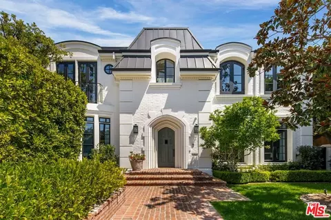 610 N Canon Dr, Beverly Hills, CA 90210