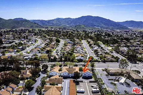 1105 Mission Verde Dr, Camarillo, CA 93012