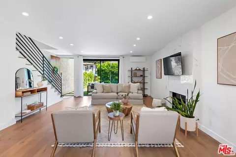 8329 Pershing Dr, Playa Del Rey, CA 90293