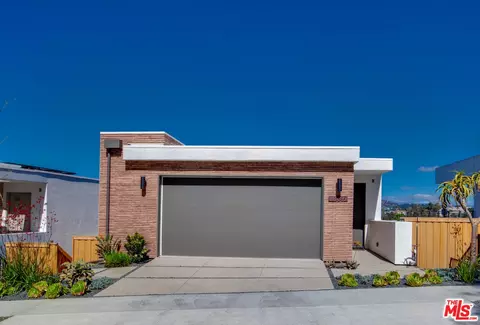 1637 N Bruce Ct, Los Angeles, CA 90026