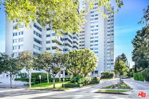 865 Comstock Ave #4F, Los Angeles, CA 90024