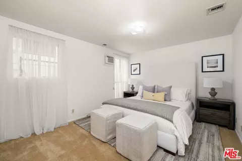 Bedroom - 11080 Plainview Ave, Tujunga, CA 91042 photo 8 of 9