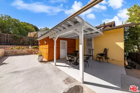 Exterior - 11080 Plainview Ave, Tujunga, CA 91042 photo 2 of 5