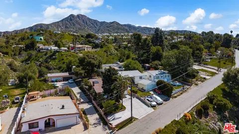 View/Area - 11080 Plainview Ave, Tujunga, CA 91042 photo 1 of 6