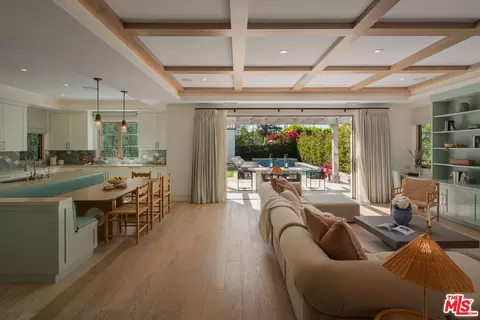 449 N Fuller Ave, Los Angeles, CA 90036