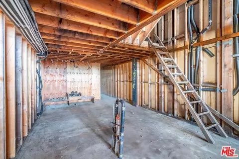 Other - 705 Broadway St, Venice, CA 90291 photo 4 of 5