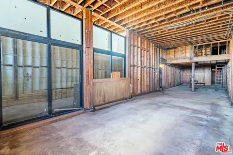 Other - 705 Broadway St, Venice, CA 90291 photo 3 of 5