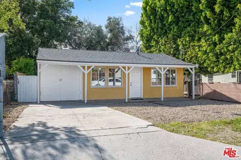 10627 Langmuir Ave, Sunland, CA 91040