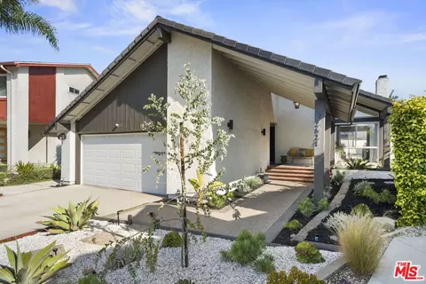 12621 Presnell St, Los Angeles, CA 90066