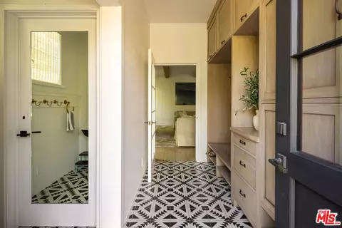 1215 Appleton Way, Venice, CA 90291 photo 20