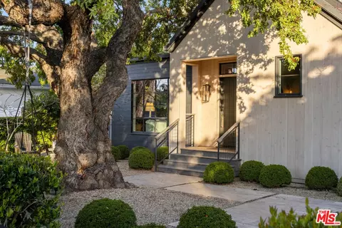 1215 Appleton Way, Venice, CA 90291 photo 3