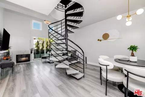 4326 Babcock Ave #305, Studio City, CA 91604