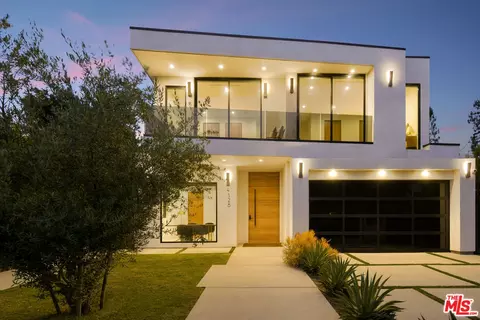 4128 Vantage Ave, Studio City, CA 91604