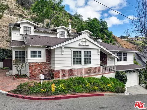 2132 El Roble Ln, Beverly Hills, CA 90210