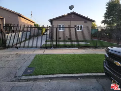 560 W 88th St, Los Angeles, CA 90044