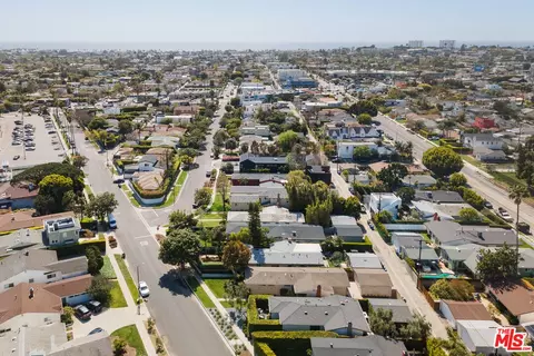 View/Area - 935 Sunset Ave, Venice, CA 90291 photo 4 of 4