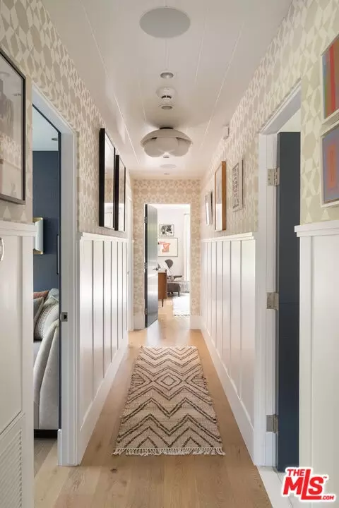 Entry Way - 935 Sunset Ave, Venice, CA 90291 photo 1 of 1