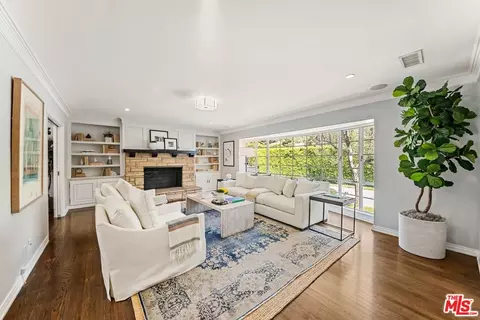 2107 Coldwater Canyon Dr, Beverly Hills, CA 90210