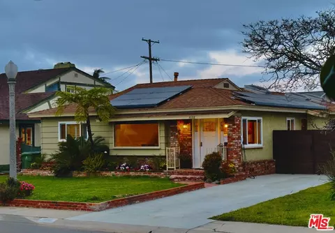 7838 Naylor Ave, Los Angeles, CA 90045