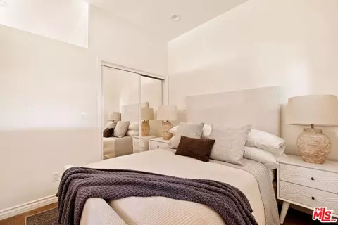 5446 Tyrone Ave, Sherman Oaks, CA 91401 photo 13