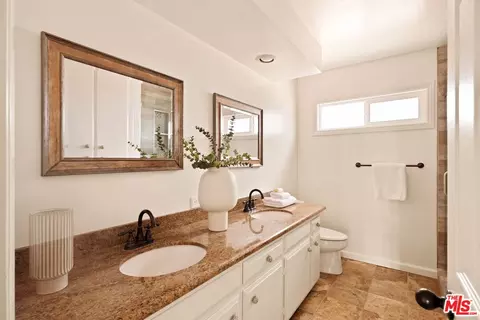 5446 Tyrone Ave, Sherman Oaks, CA 91401 photo 17
