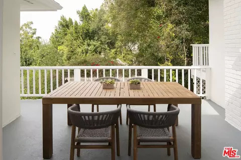Exterior - 4173 Vanetta Dr, Studio City, CA 91604 photo 3 of 7
