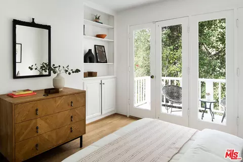 Bedroom - 4173 Vanetta Dr, Studio City, CA 91604 photo 3 of 7