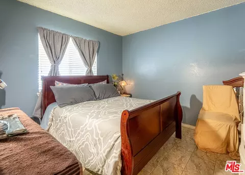 Bedroom - 14647 Manzanillo St, Cabazon, CA 92230 photo 4 of 9