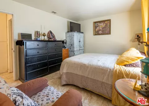 Bedroom - 14647 Manzanillo St, Cabazon, CA 92230 photo 2 of 9