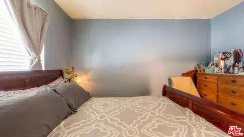 Bedroom - 14647 Manzanillo St, Cabazon, CA 92230 photo 7 of 9