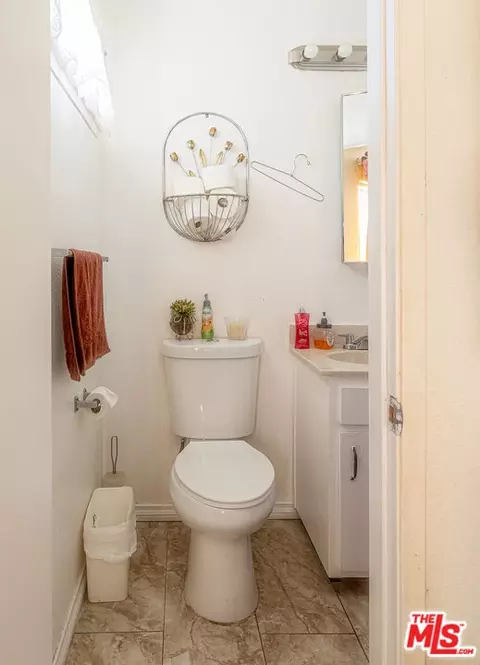 Bath - 14647 Manzanillo St, Cabazon, CA 92230 photo 1 of 4