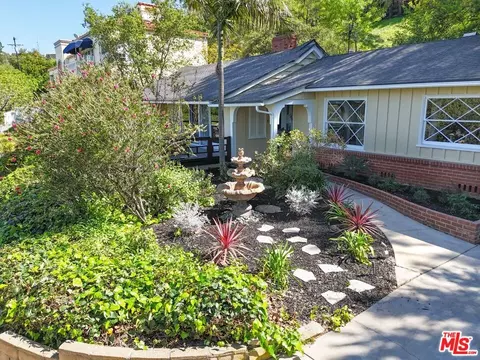 14423 Mulholland Dr, Los Angeles, CA 90077
